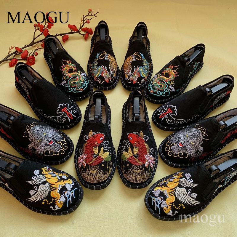 Men'S Shoes With Toes - Unisex Chinese Style Embroidery Slip-On Shoes