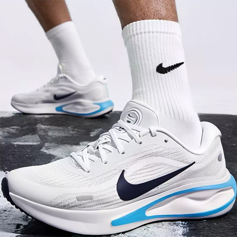 NIKE Men's JOURNEY RUN Mesh Sp - Men Shoes Size Nike recension och pris